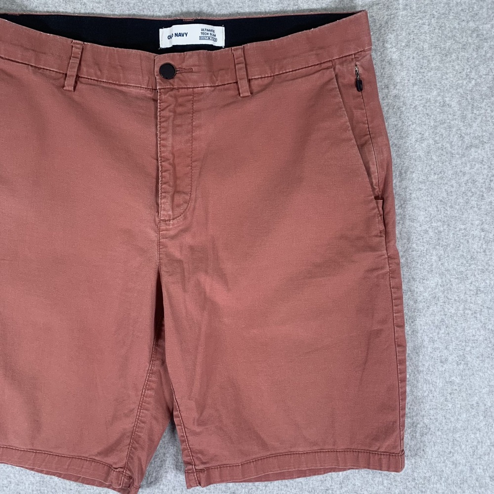 Old Navy Ultimate Tech Slim Shorts Mens 33 Rose Clay Built-In Flex Flat Front - Picture 3 of 14